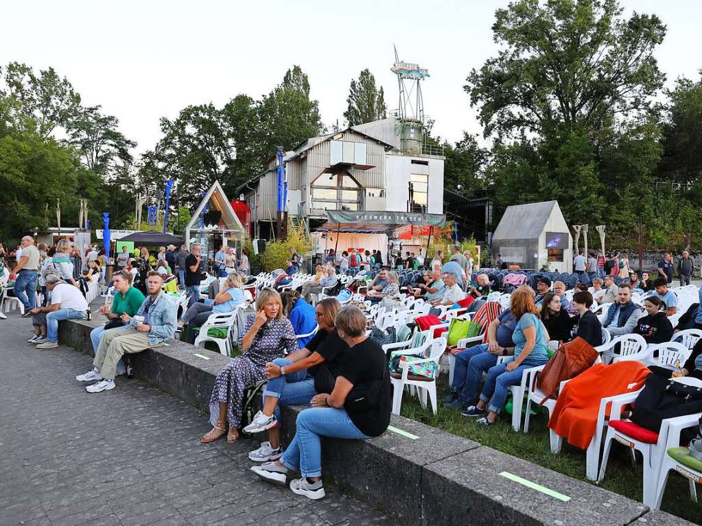 Eindrcke vom ersten Abend beim Kieswerk Open Air im Dreilndergarten