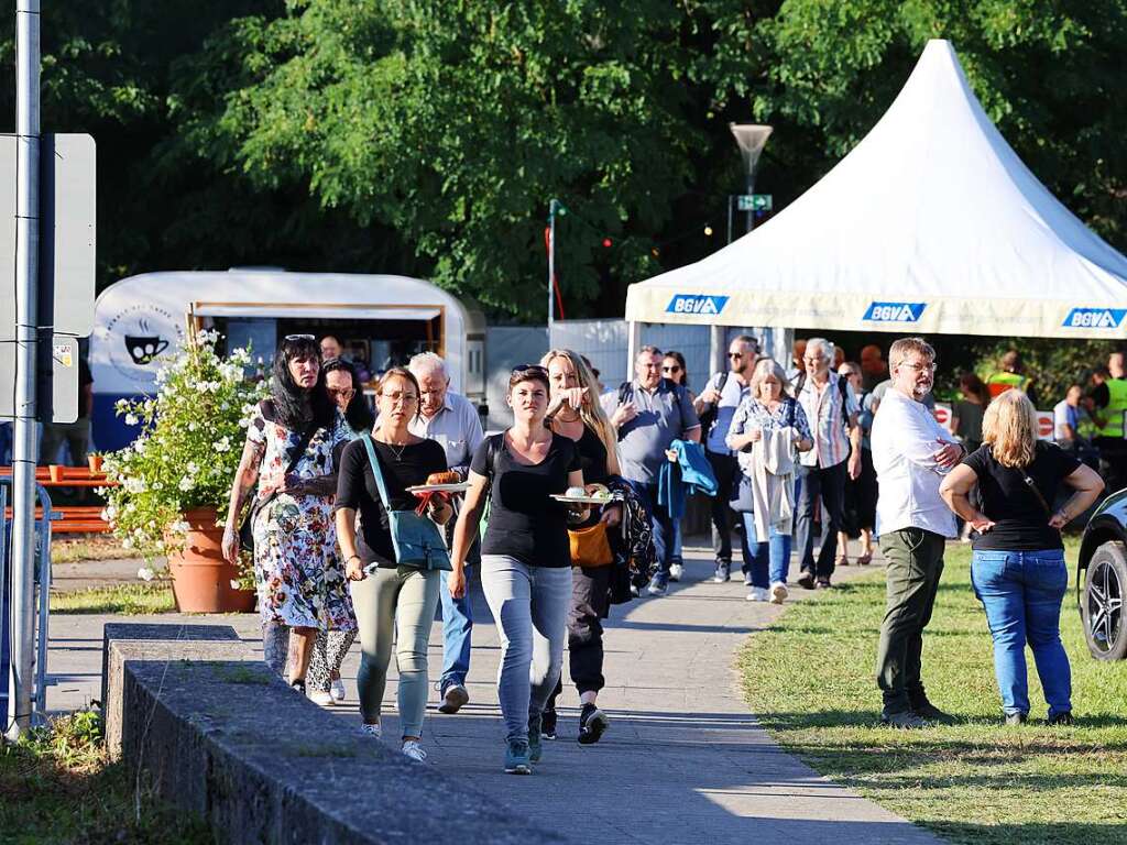 Eindrcke vom ersten Abend beim Kieswerk Open Air im Dreilndergarten