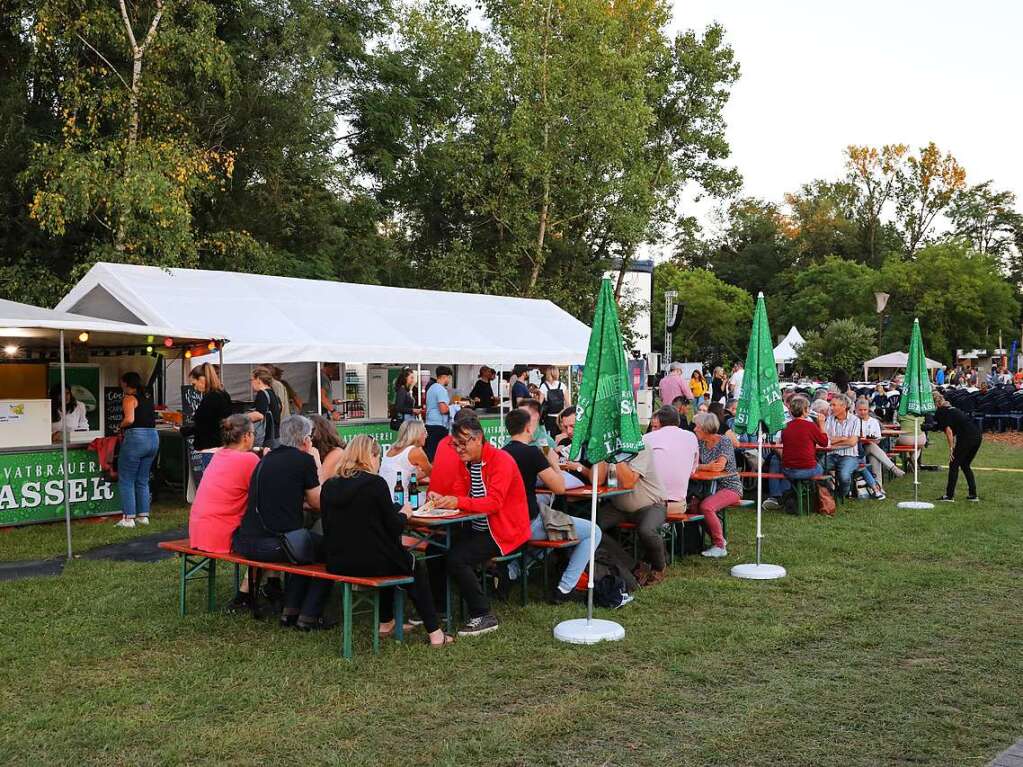 Eindrcke vom ersten Abend beim Kieswerk Open Air im Dreilndergarten