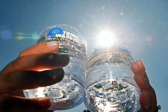 Gerade in trockenen Sommermonaten herr...unehmend Wasserknappheit. (Symbolbild)  | Foto: Uli Deck