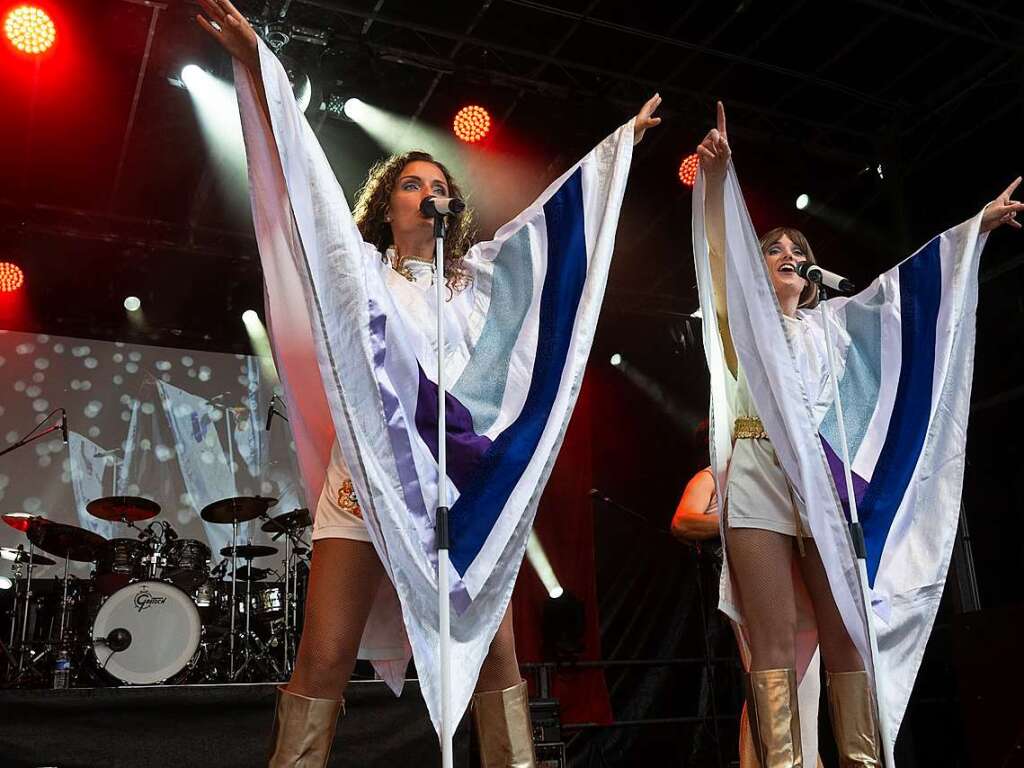 Die Tributeband Abba Dream aus Italien rissen das Publikum mit den bekannten Ohrwrmern ihrer schwedischen Vorbilder mit.