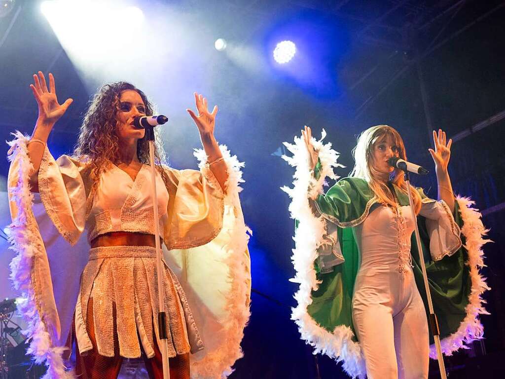 Die Tributeband Abba Dream aus Italien rissen das Publikum mit den bekannten Ohrwrmern ihrer schwedischen Vorbilder mit.