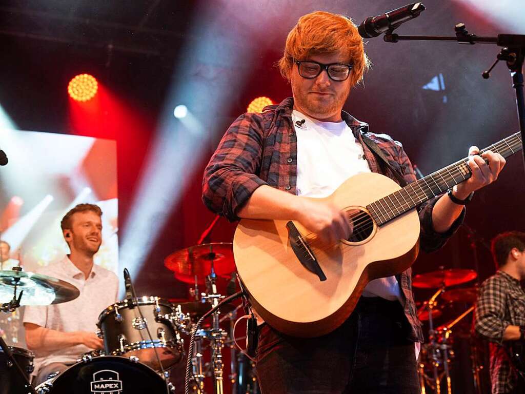 Dem Vorbild wie aus dem Gesicht geschnitten: James Shirley als Ed Sheeran