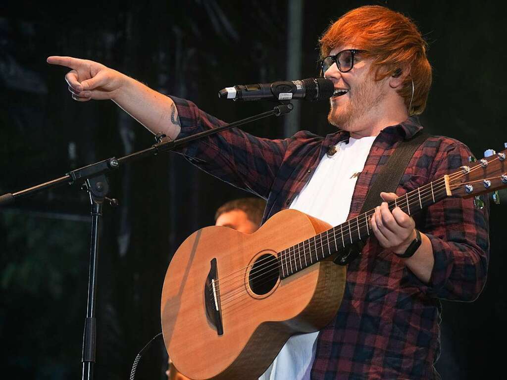 Dem Vorbild wie aus dem Gesicht geschnitten: James Shirley als Ed Sheeran