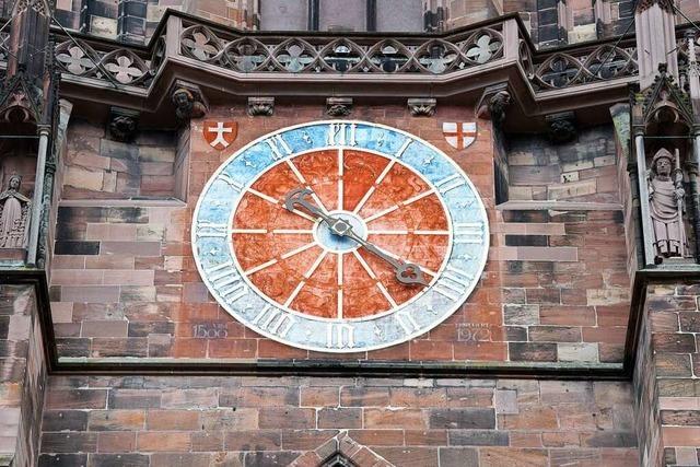 Wo der Takt von Freiburg schlägt: BZ-Leser erfahren mehr über die Münsteruhr