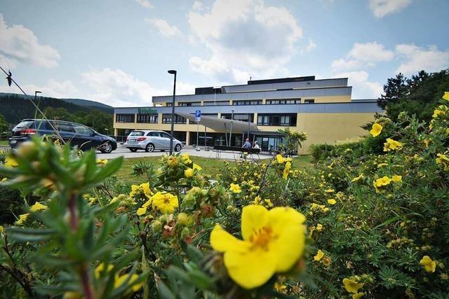 Gerüchte um Schließung der Helios-Klinik in Neustadt sind offenbar haltlos