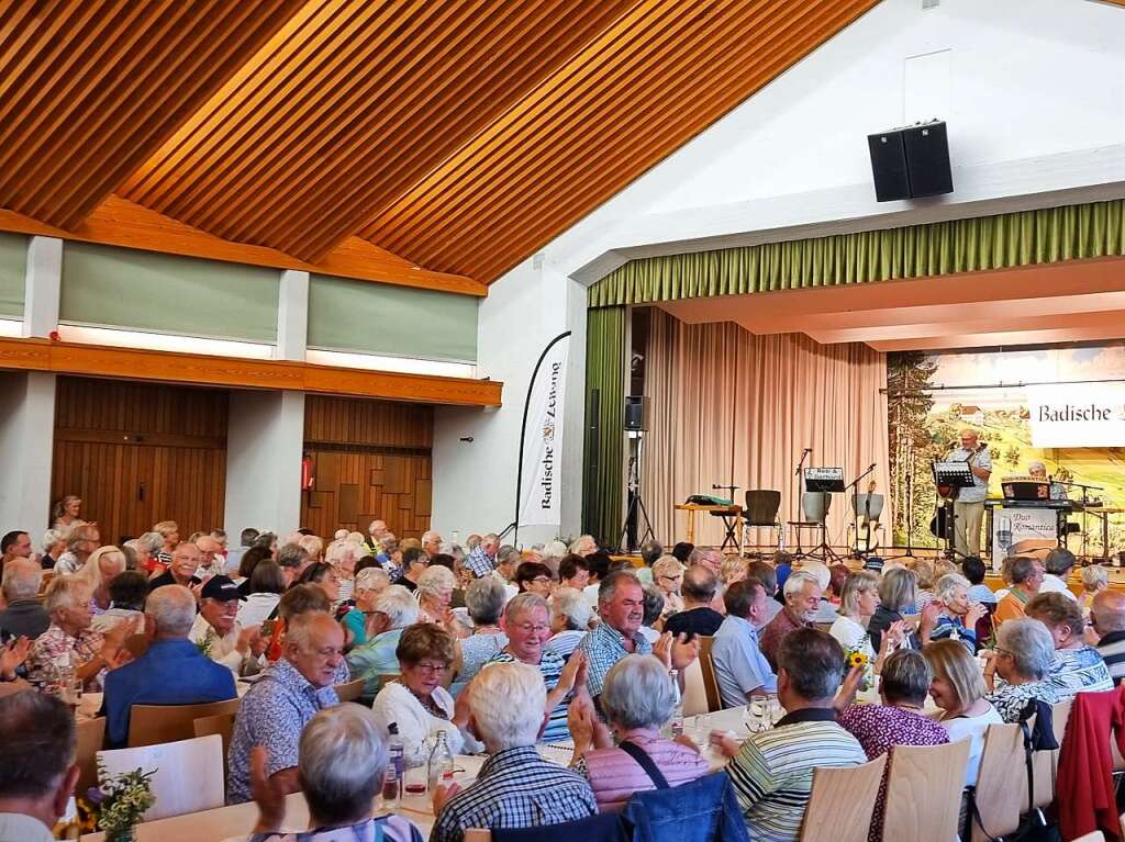 Der Saal im Kurhaus in Freiamt war gut besetzt bei der 23. Auflage des Volksliedersingens.