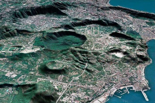 Phlegräische Felder: Der Supervulkan unter Neapel ist in Unruhe