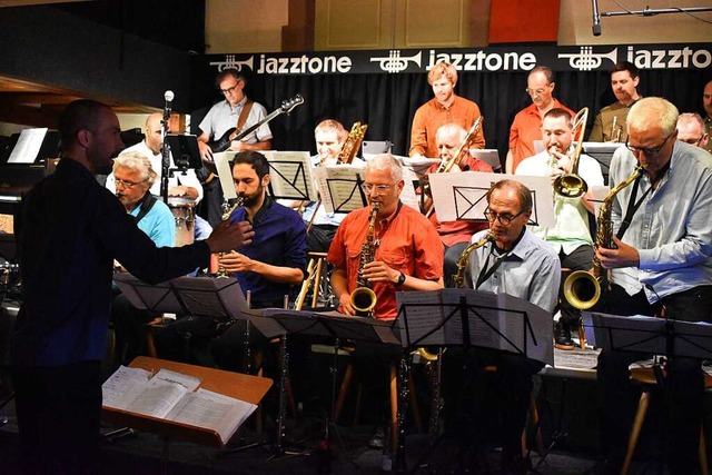 Das Big Sound Orchestra, hier bei einem Auftritt im Jazztone  | Foto: Thomas Loisl Mink