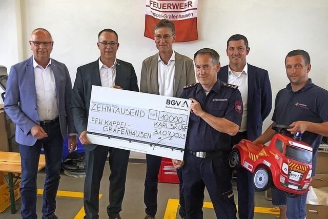 10.000 Euro für die Arbeit der Feuerwehr