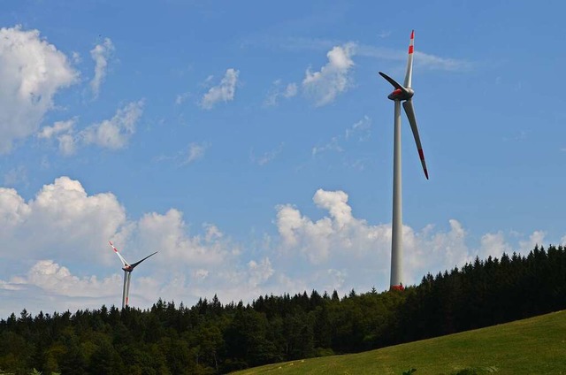 Diese Windrder auf der Prechtler Schanze sollen bald Gesellschaft bekommen.  | Foto: Nikolaus Bayer