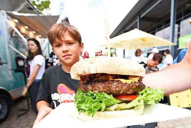 Beim Street-Food-Market in Freiburg gibt es Geschmack mit Show