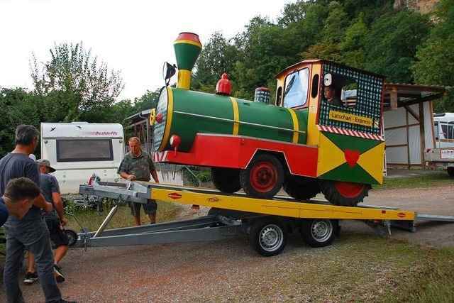 Warum ein Rheinfelder Zug huckepack �ber die Alpen nach S�dtirol reist