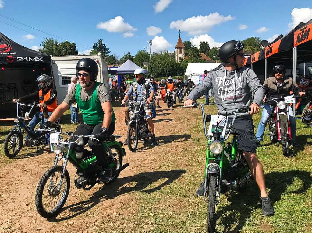 Auch Mofafahrer trafen sich an diesem Wochenende in Hertingen.