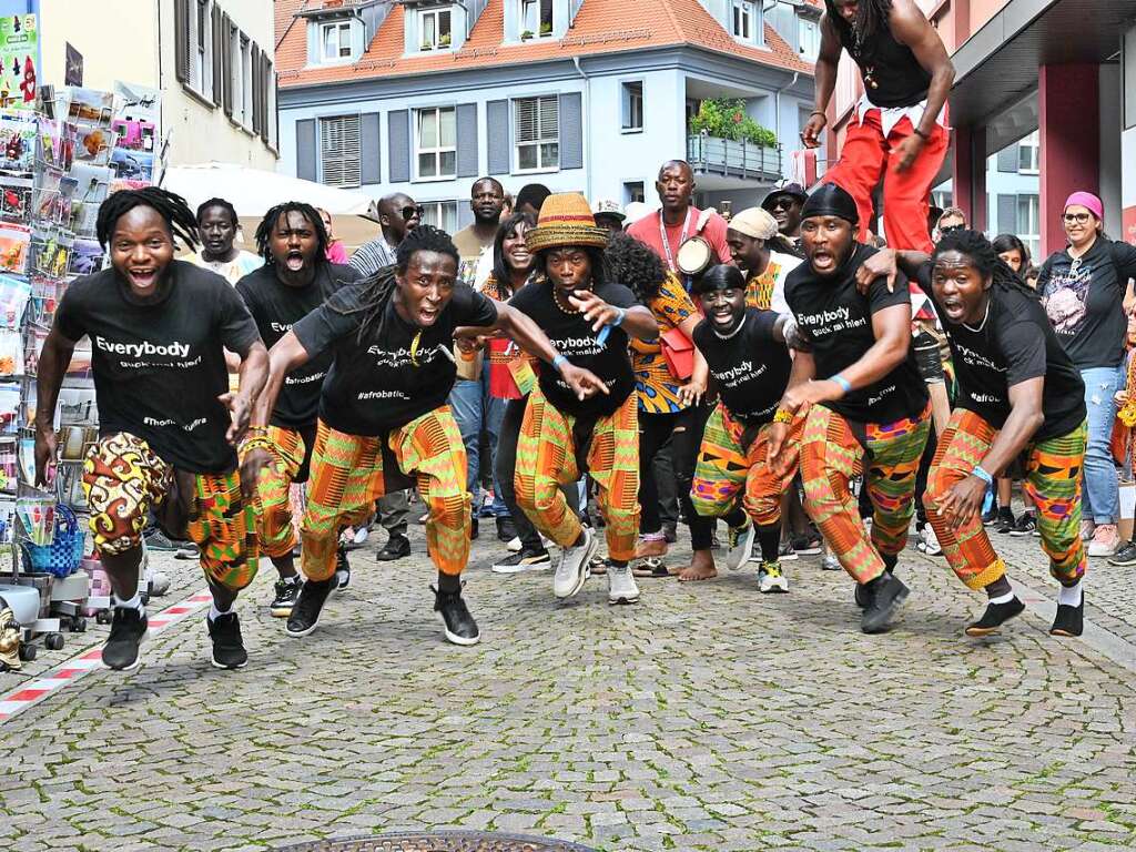 Mehr und mehr zur Begegnung der Weltkulturen entwickelt sich das African Music Festival, das am Wochenende auf dem Emmendinger Schlossplatz zum 23. Mal stattfand