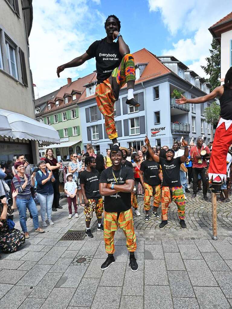 Mehr und mehr zur Begegnung der Weltkulturen entwickelt sich das African Music Festival, das am Wochenende auf dem Emmendinger Schlossplatz zum 23. Mal stattfand