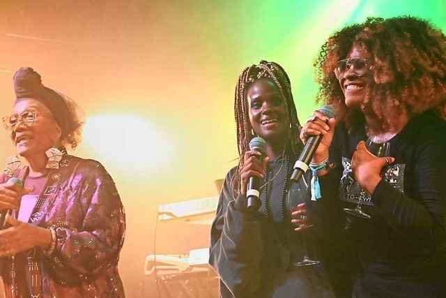 Afrika-Rhythmen in Emmendingen mit und ohne Regenschirm