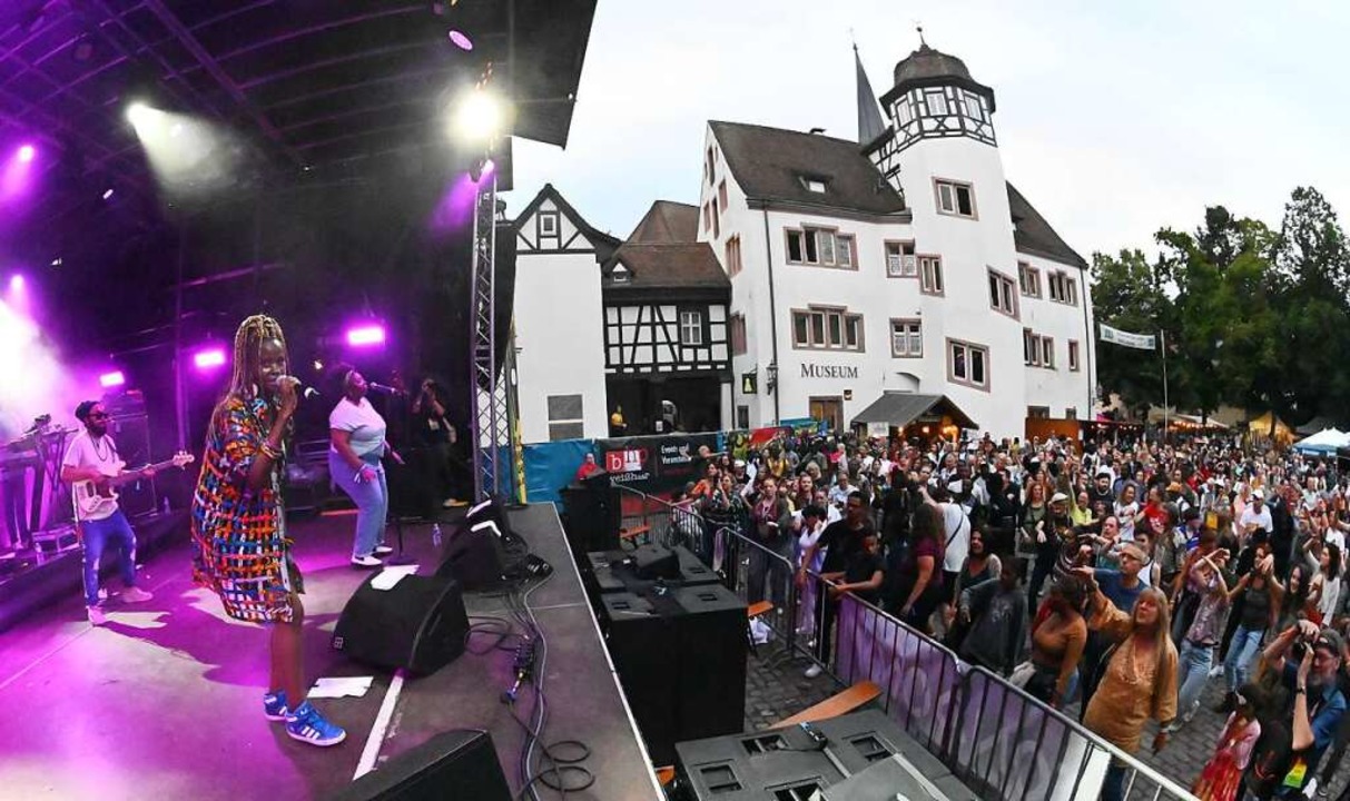 African-Music-Festival auf dem Schlossplatz in Emmendingen  | Foto: Markus Zimmermann