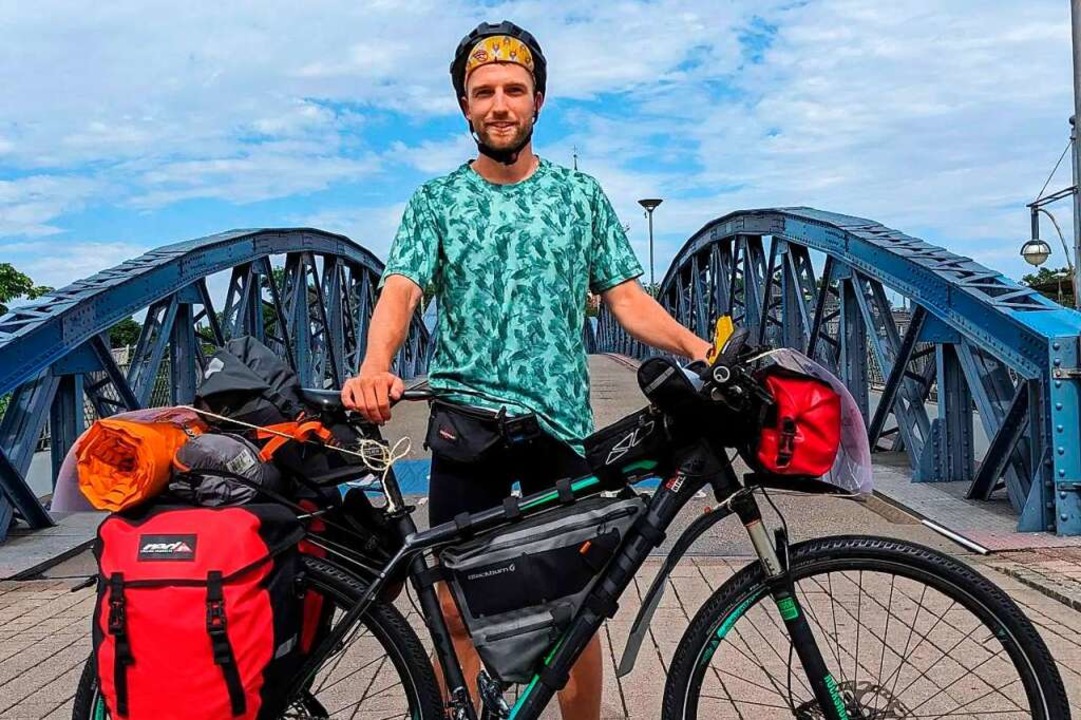 In Freiburg ist Pascal Weiß auf seine Fahrradreise gestartet.  | Foto: privat