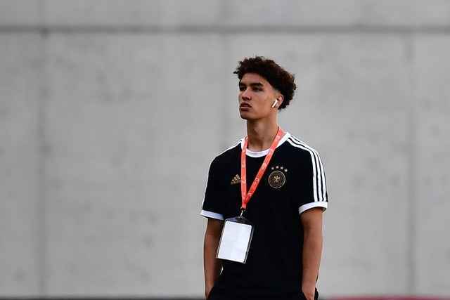 Newsblog: Darvich-Wechsel vom SC Freiburg zum FC Barcelona ist offiziell