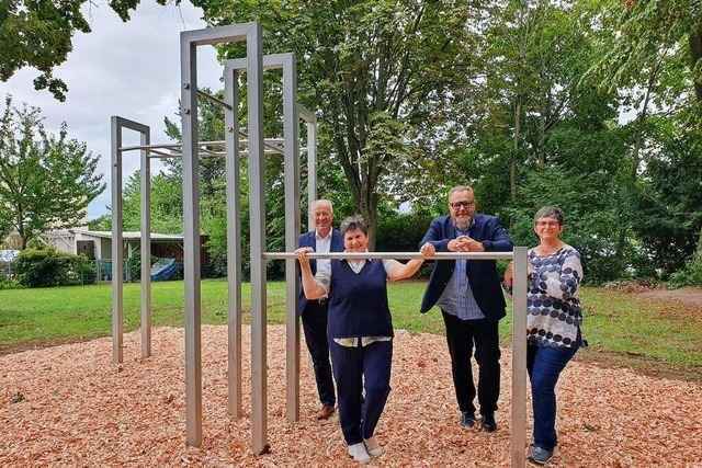 Im Schulpark in Langenwinkel steht ein neues Sportger�t