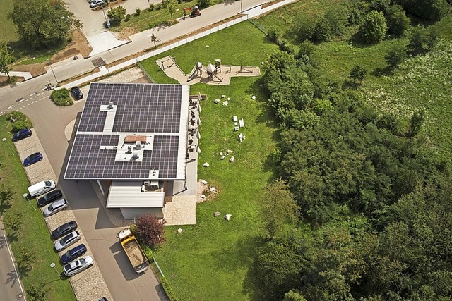 Viel Grn und viel Photovoltaik &#8211...wnscht sich das der Gewerbepark-Chef.  | Foto: Hubert Gemmert