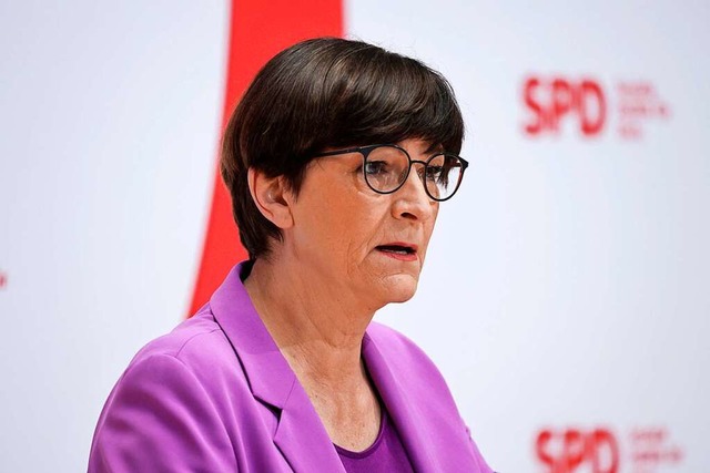 SPD-Politikerin Saskia Esken.  | Foto: Jens Schicke (imago)