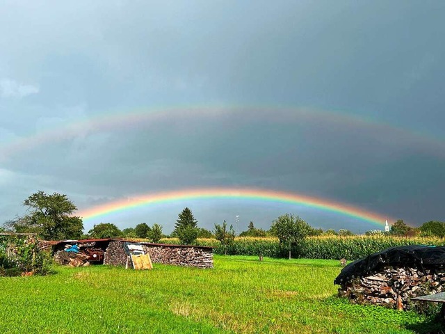 Doppelter Regenbogen bei Wyhl.  | Foto: Birgit Schweizer