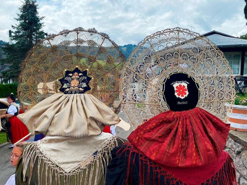 Kreistrachtenfest in Hinterzarten mit knapp 50 teilnehmenden Gruppen