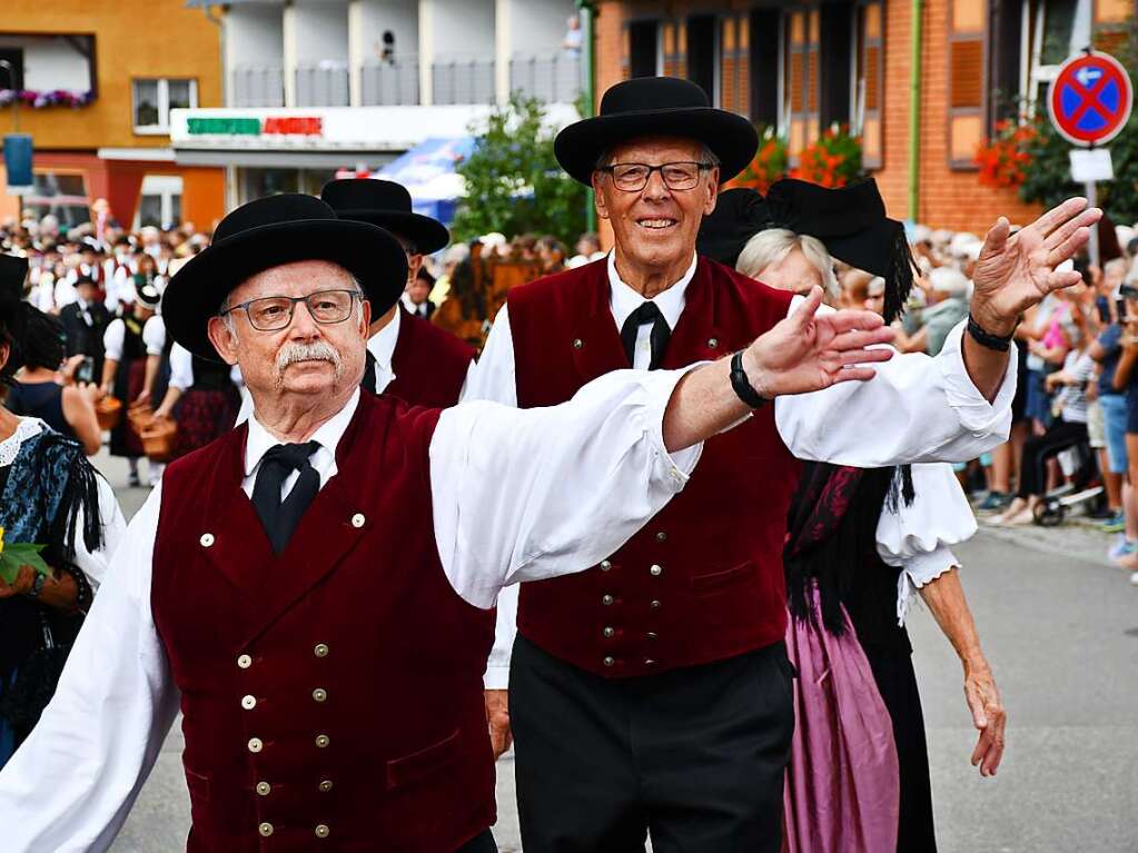 Kreistrachtenfest in Hinterzarten mit knapp 50 teilnehmenden Gruppen