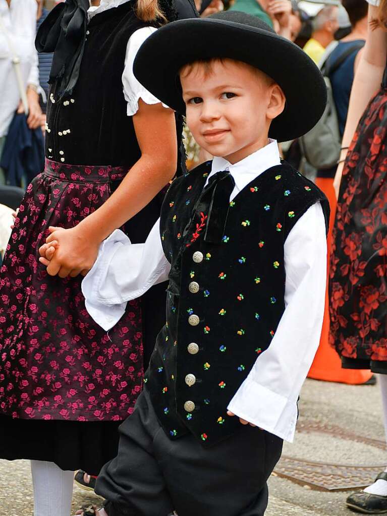 Kreistrachtenfest in Hinterzarten mit knapp 50 teilnehmenden Gruppen