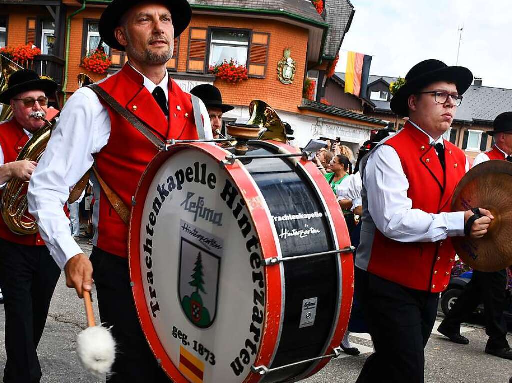 Kreistrachtenfest in Hinterzarten mit knapp 50 teilnehmenden Gruppen