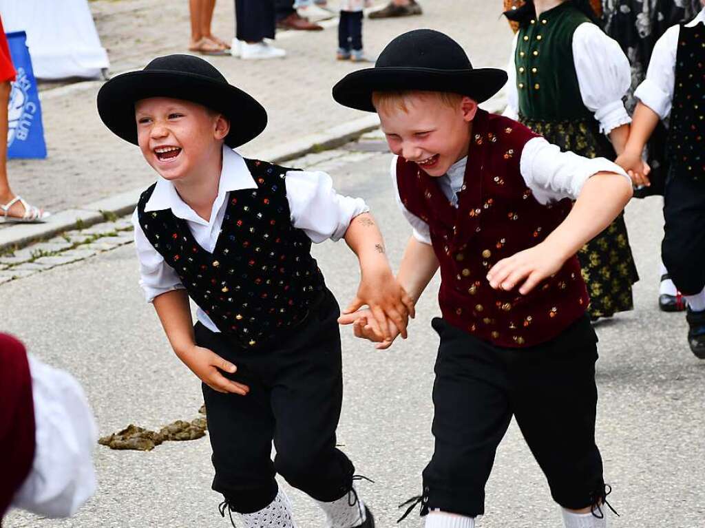 Kreistrachtenfest in Hinterzarten mit knapp 50 teilnehmenden Gruppen