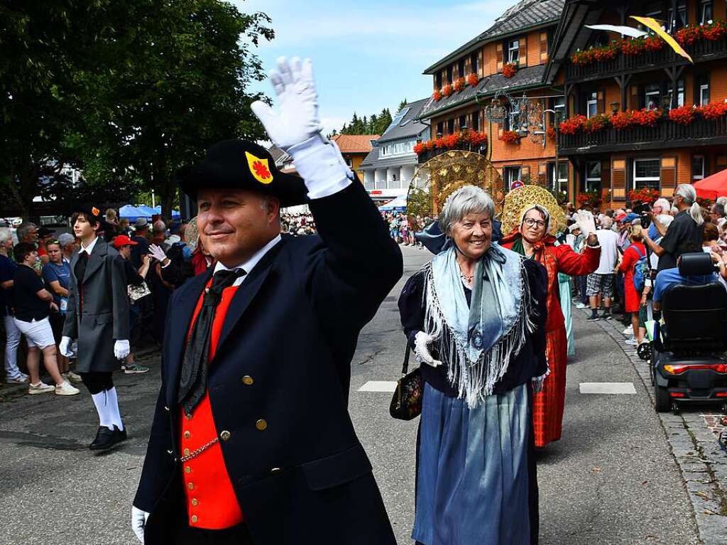 Kreistrachtenfest in Hinterzarten mit knapp 50 teilnehmenden Gruppen