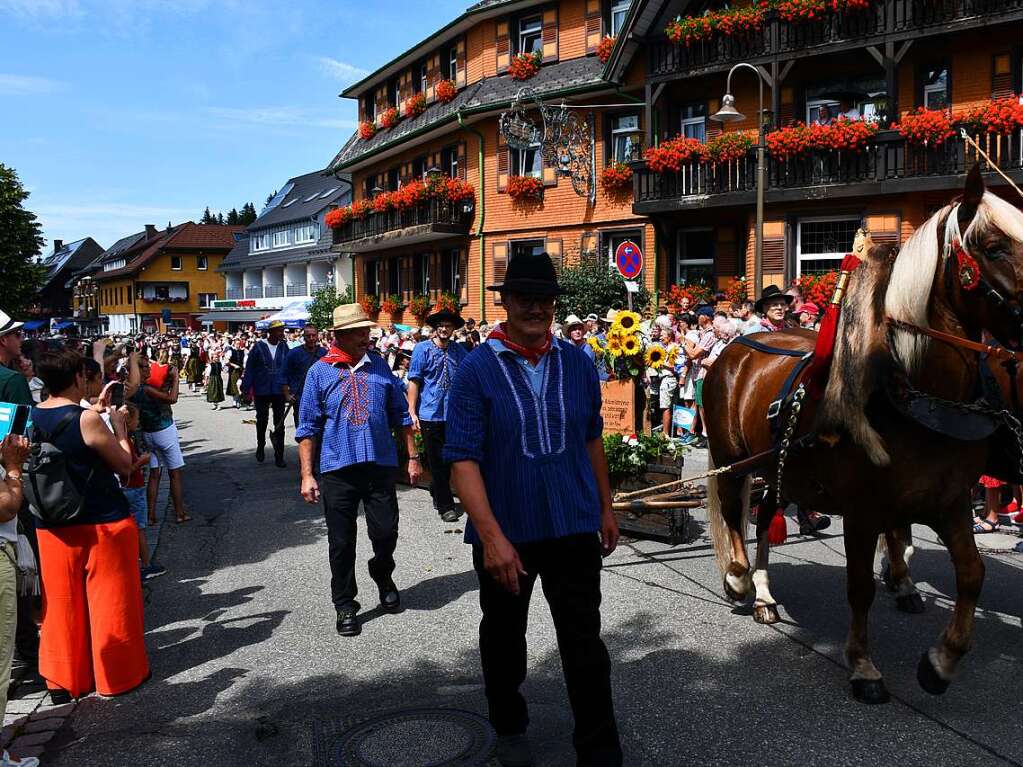 Kreistrachtenfest in Hinterzarten mit knapp 50 teilnehmenden Gruppen