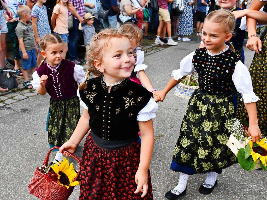 Kreistrachtenfest in Hinterzarten mit knapp 50 teilnehmenden Gruppen