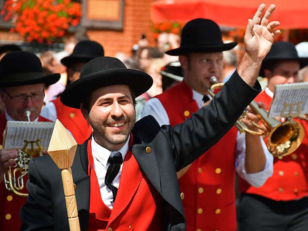 Kreistrachtenfest in Hinterzarten mit knapp 50 teilnehmenden Gruppen