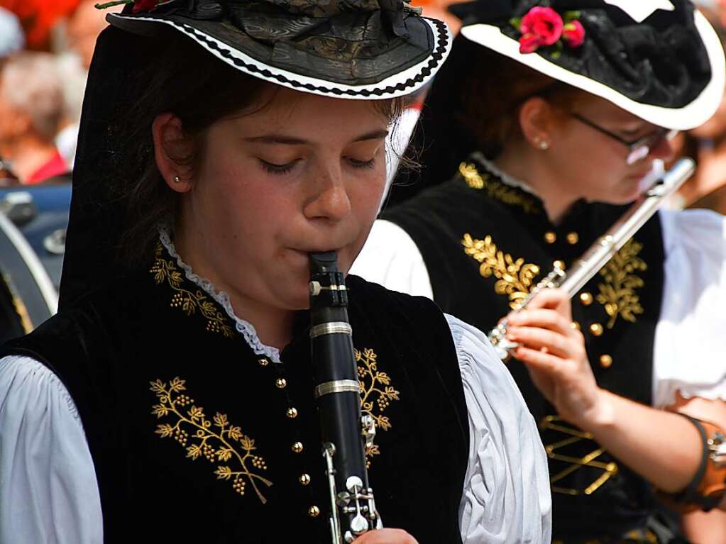 Kreistrachtenfest in Hinterzarten mit knapp 50 teilnehmenden Gruppen