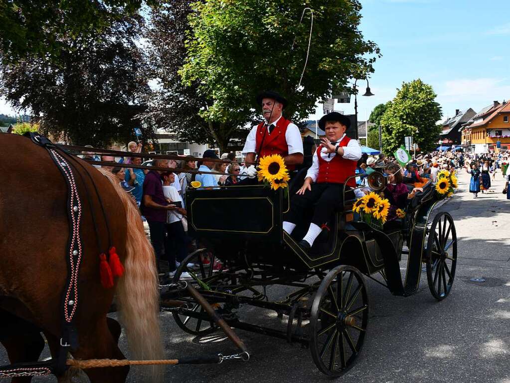 Kreistrachtenfest in Hinterzarten mit knapp 50 teilnehmenden Gruppen