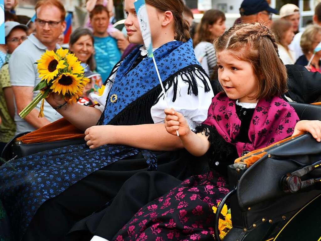 Kreistrachtenfest in Hinterzarten mit knapp 50 teilnehmenden Gruppen