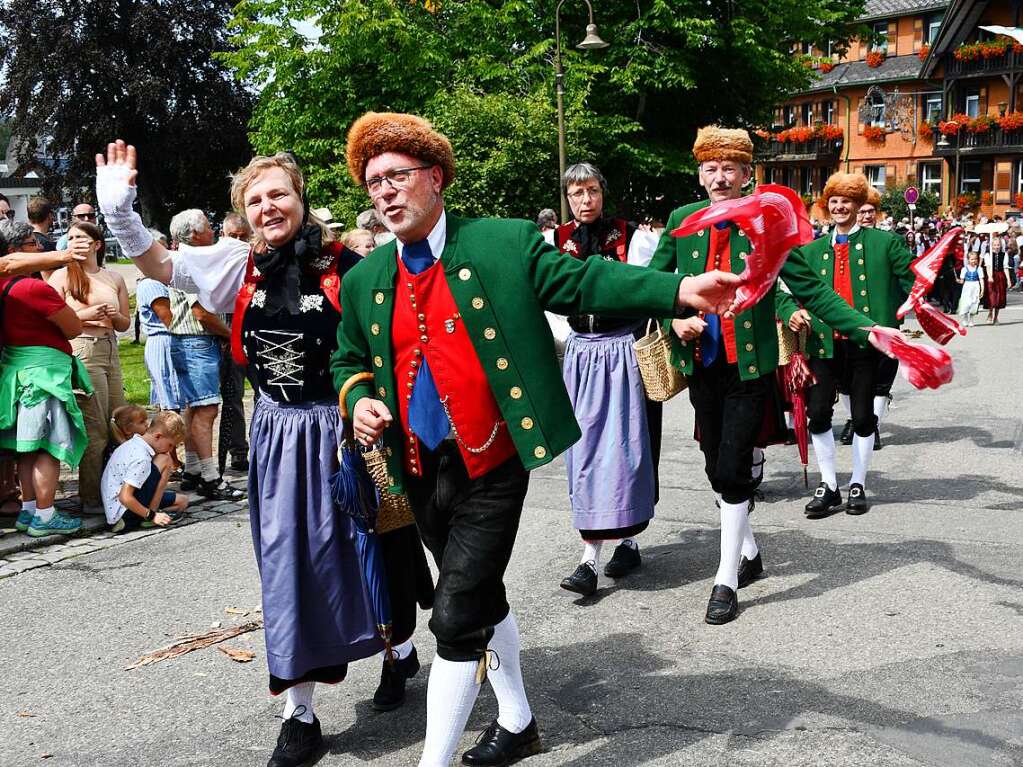 Kreistrachtenfest in Hinterzarten mit knapp 50 teilnehmenden Gruppen