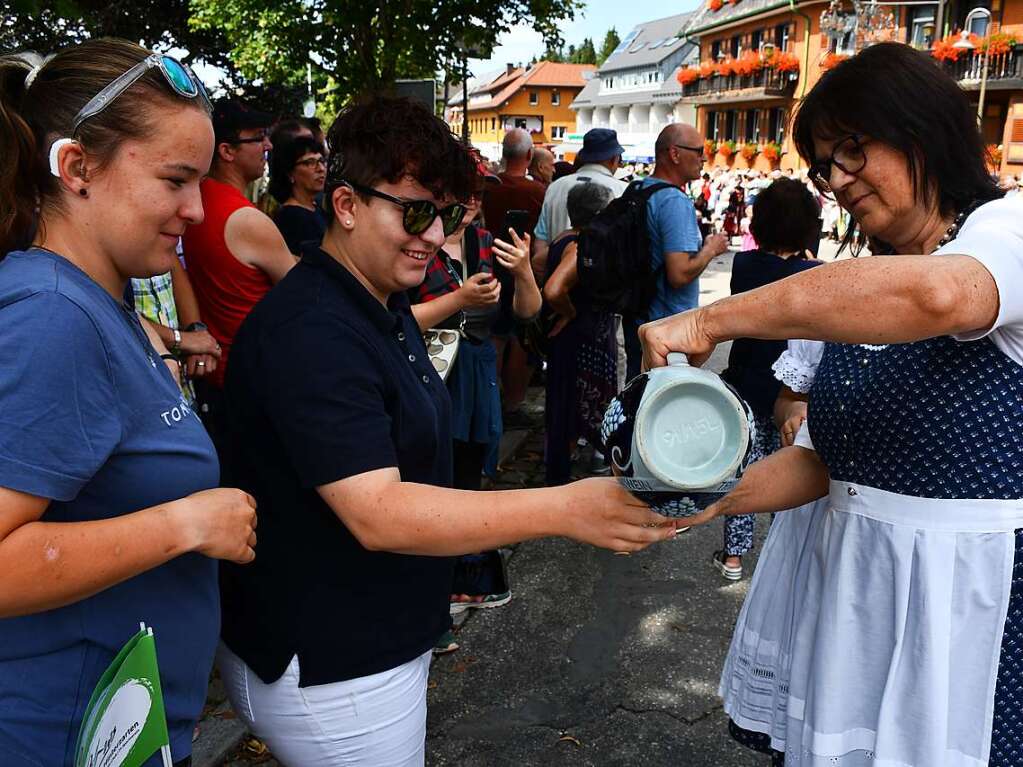 Kreistrachtenfest in Hinterzarten mit knapp 50 teilnehmenden Gruppen