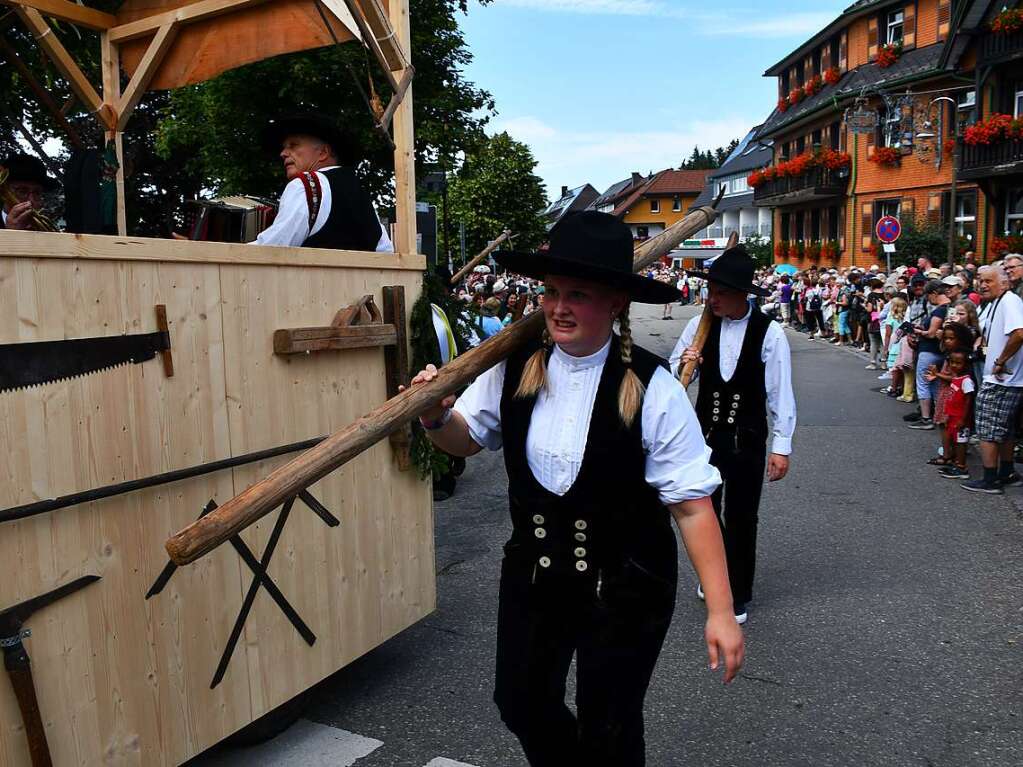 Kreistrachtenfest in Hinterzarten mit knapp 50 teilnehmenden Gruppen