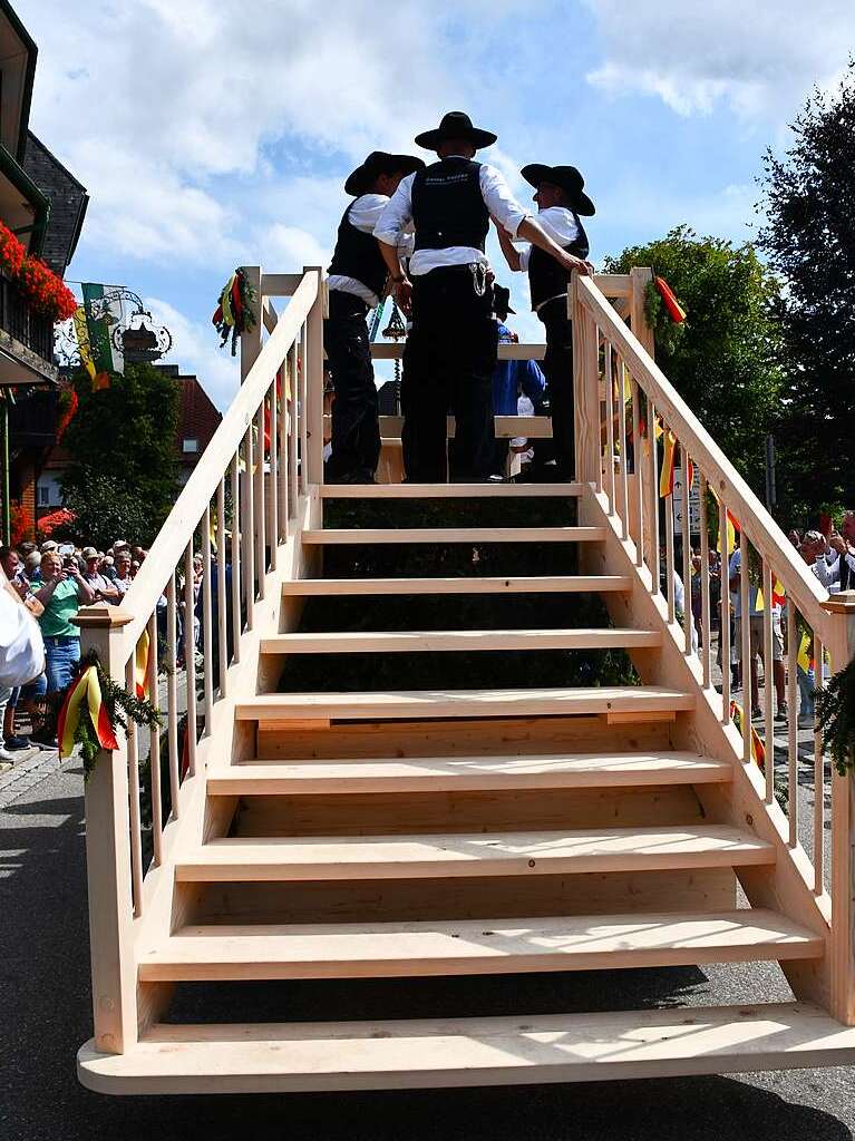 Kreistrachtenfest in Hinterzarten mit knapp 50 teilnehmenden Gruppen