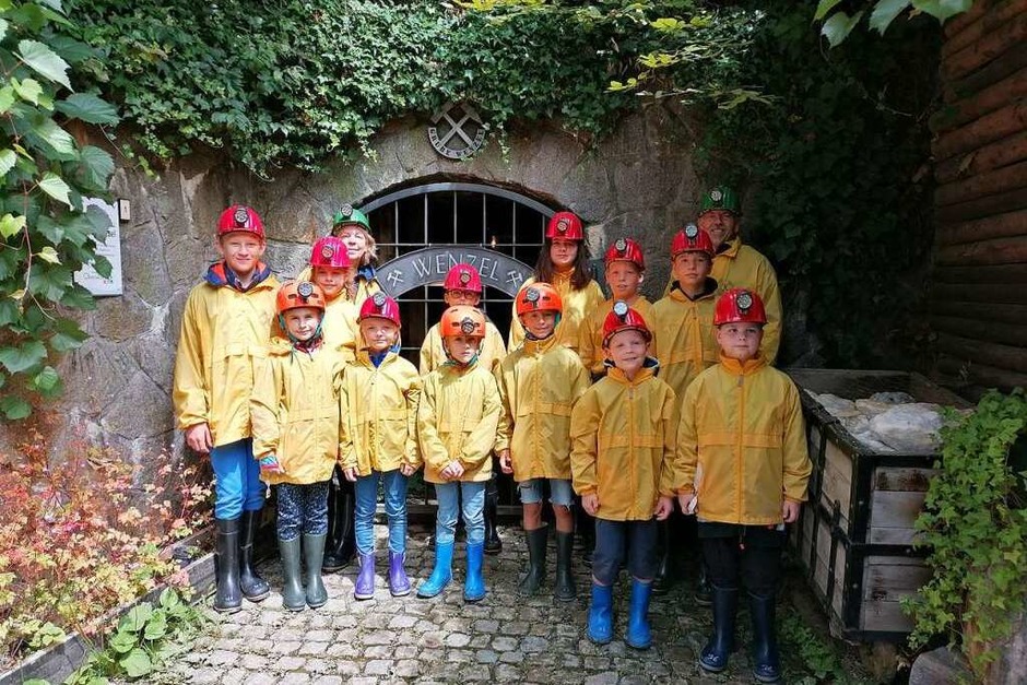 &amp;#8222;Glück auf&amp;#8220; hieß es für 17 Kinder aus Kippenheim bei einer Führung durch das Besucherbergwerk &amp;#8222;Grube Wenzel&amp;#8220; in Oberwolfach. (Foto: Turnverein Kippenheim)