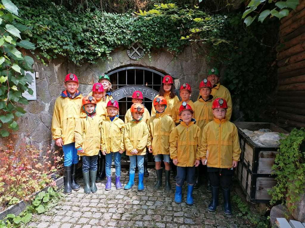 „Glck auf“ hie es fr 17 Kinder aus Kippenheim bei einer Fhrung durch das Besucherbergwerk „Grube Wenzel“ in Oberwolfach.