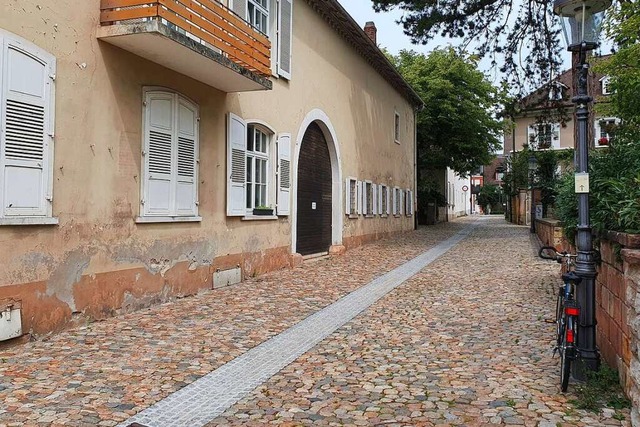 In der Eisengasse in Mllheim fielen a...eres ist derzeit jedoch nicht bekannt.  | Foto: Hannes Selz