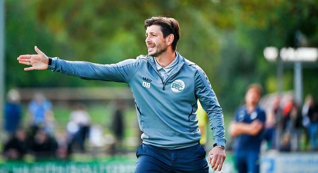 Zufrieden mit den ersten Spielen seiner Mannschaft: BSC-Trainer Dennis Bhrer  | Foto: Claus G. Stoll