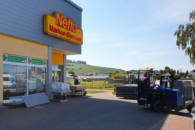 Der Auggener Netto-Markt wird umgebaut...ffnet wieder am Dienstag, 22. August.  | Foto: Hannes Selz