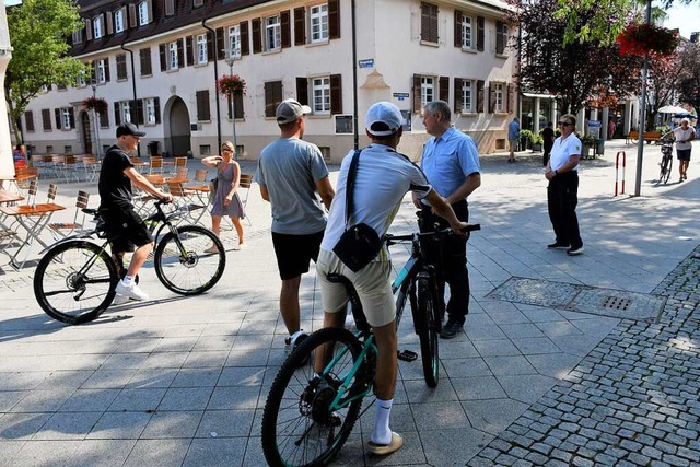 Kontrolle in der Rheinfelder Fugngerzone  | Foto: Heinz und Monika Vollmar